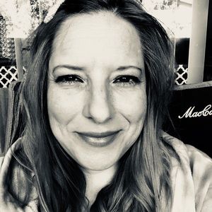 Meet your Posher, Jenny